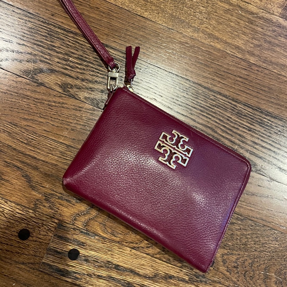 GUC Tory Burch Zip Wristlet
